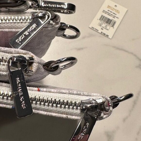 ⛷️🏂🚠 Michael Kors Ski Girls Jet Set Trio Wristlet Set NWT!  3 wristlets! - Picture 10 of 13